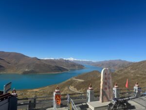 05-yamdrok-lake-img-2002